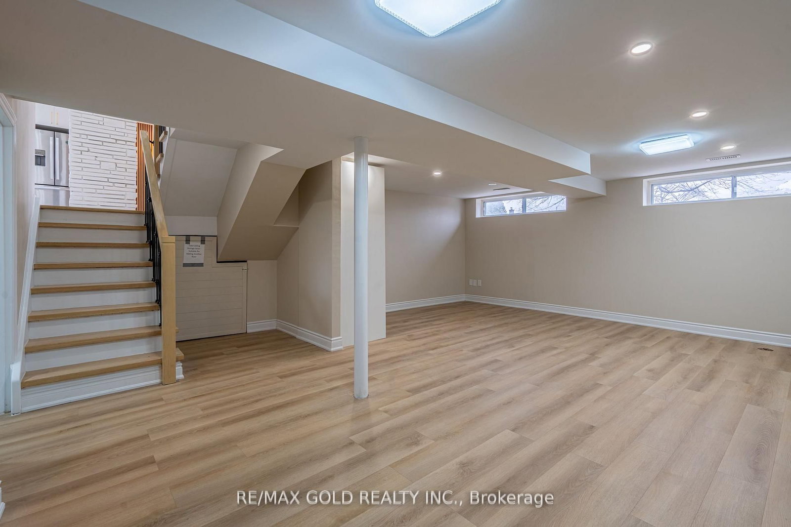 Detached House for sale at 15 Athlone Avenue, Brampton, Ontario, L6T 2N5 - Avondale - MLS: W12921338