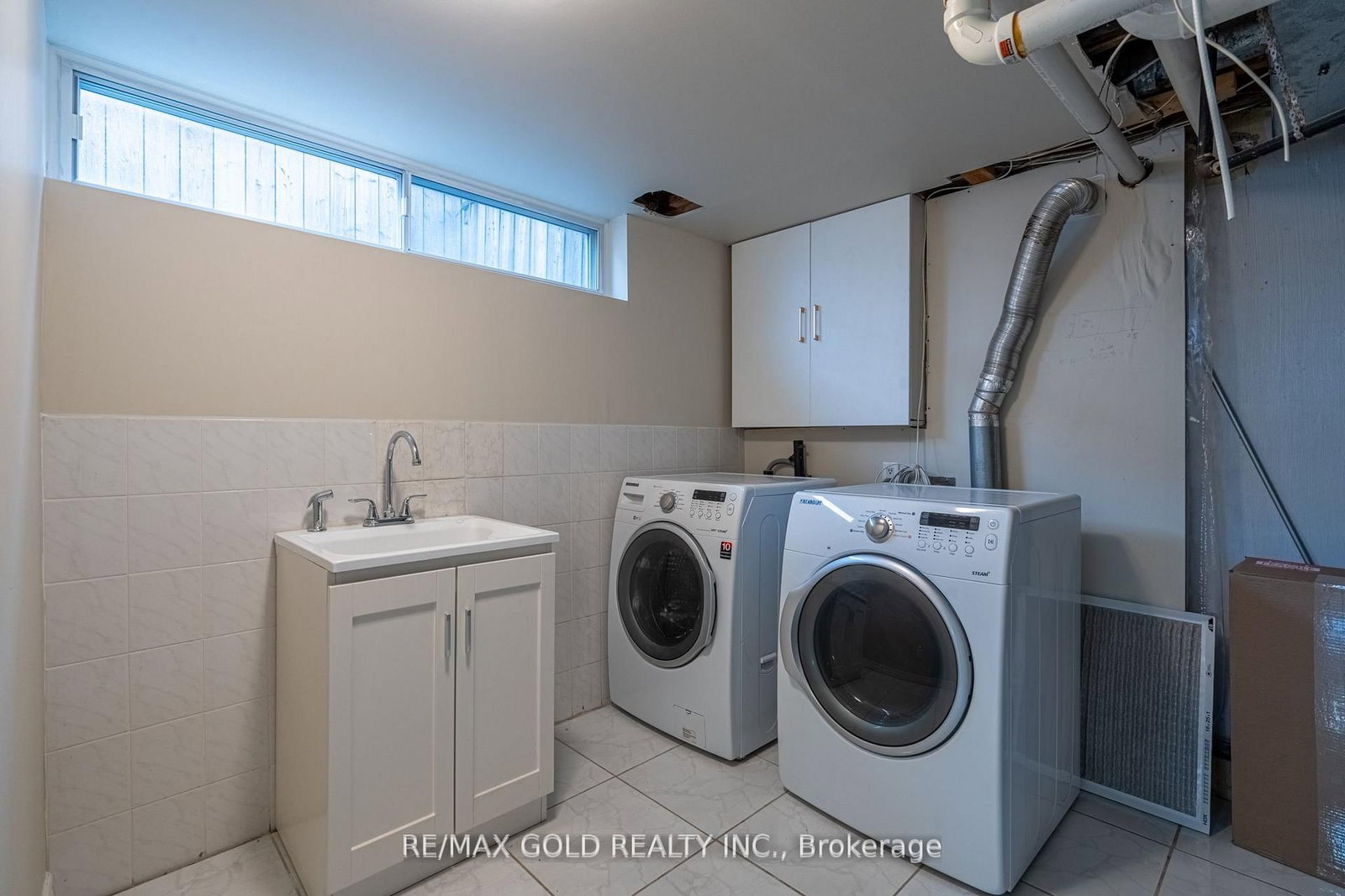 Detached House for sale at 15 Athlone Avenue, Brampton, Ontario, L6T 2N5 - Avondale - MLS: W12921338