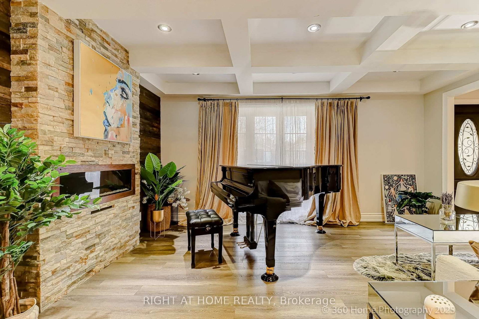 Detached House for sale at 38 Culham Street, Oakville, Ontario, L6H 1G5 - College Park - MLS: W12921352