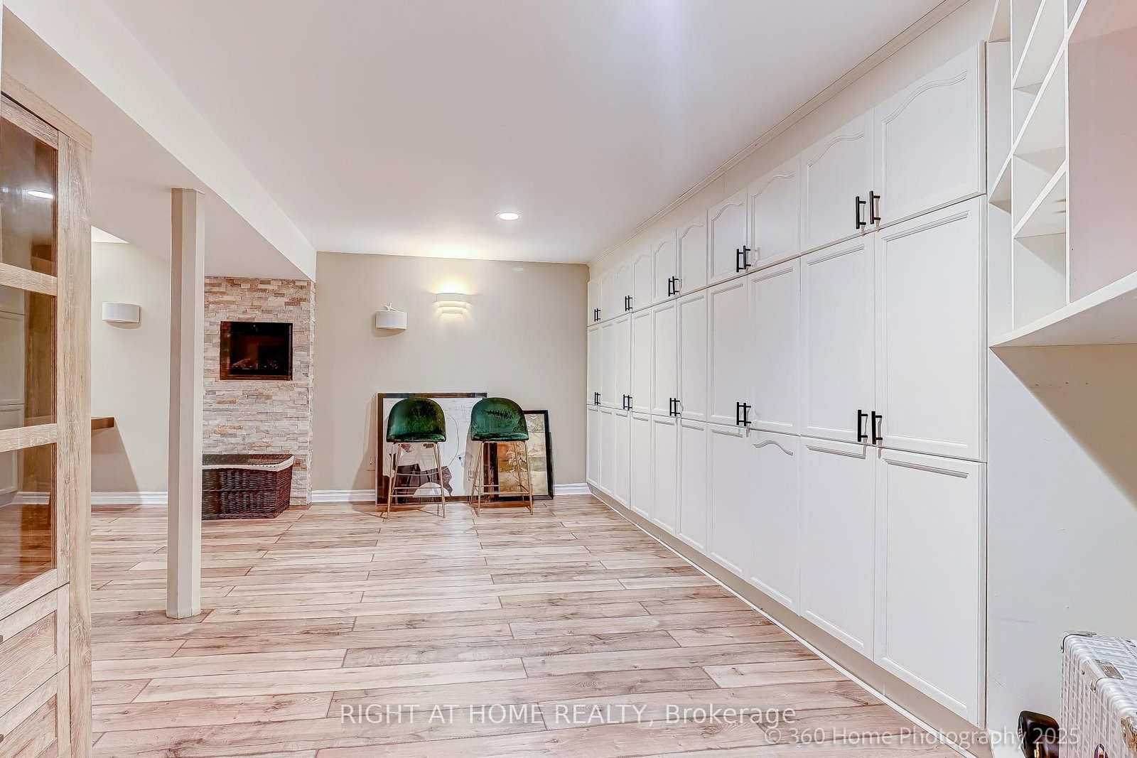 Detached House for sale at 38 Culham Street, Oakville, Ontario, L6H 1G5 - College Park - MLS: W12921352