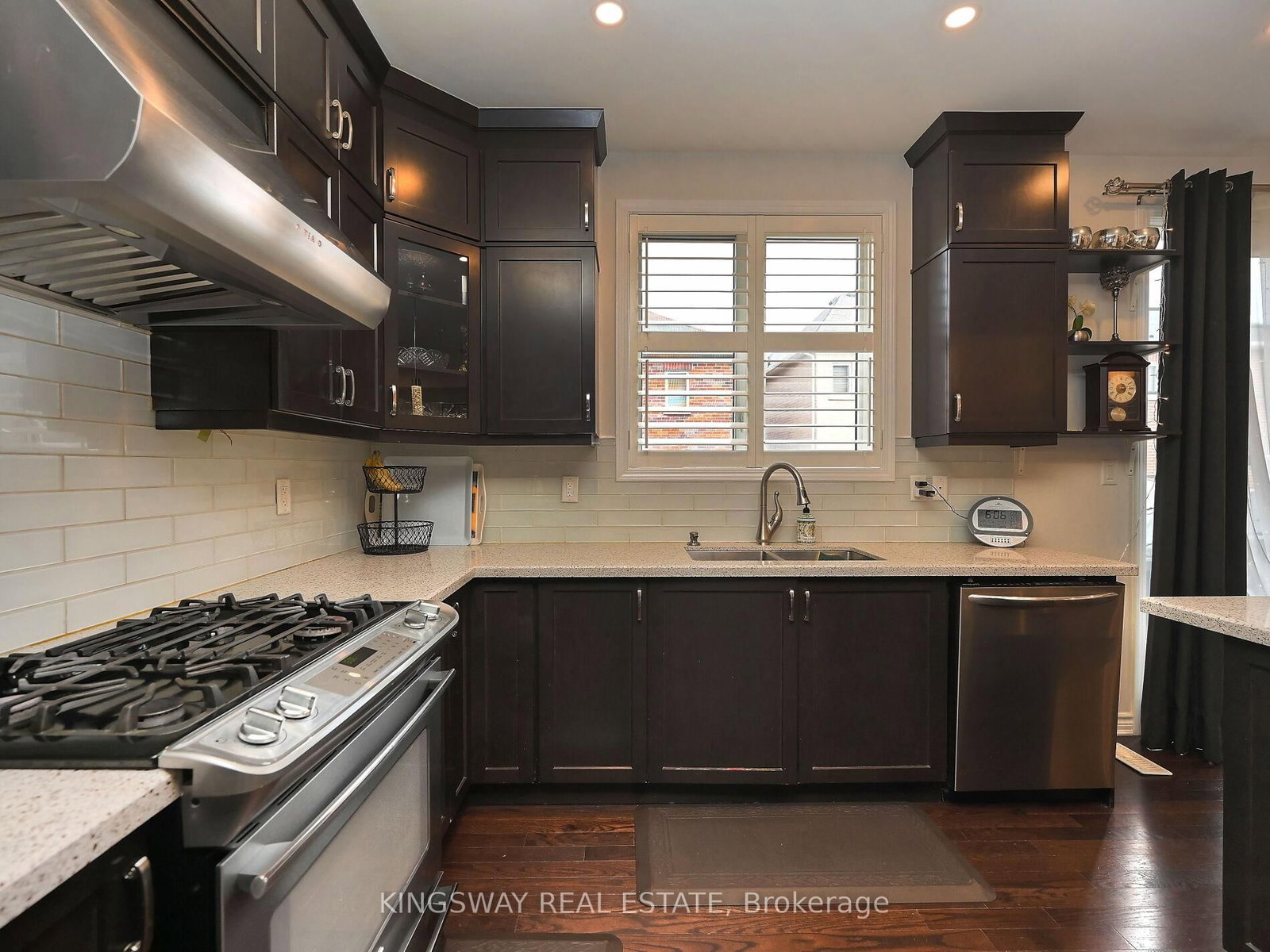 Detached House for sale at 620 LANGHOLM Street, Milton, Ontario, L9T 8Z8 - Coates - MLS: W12921502