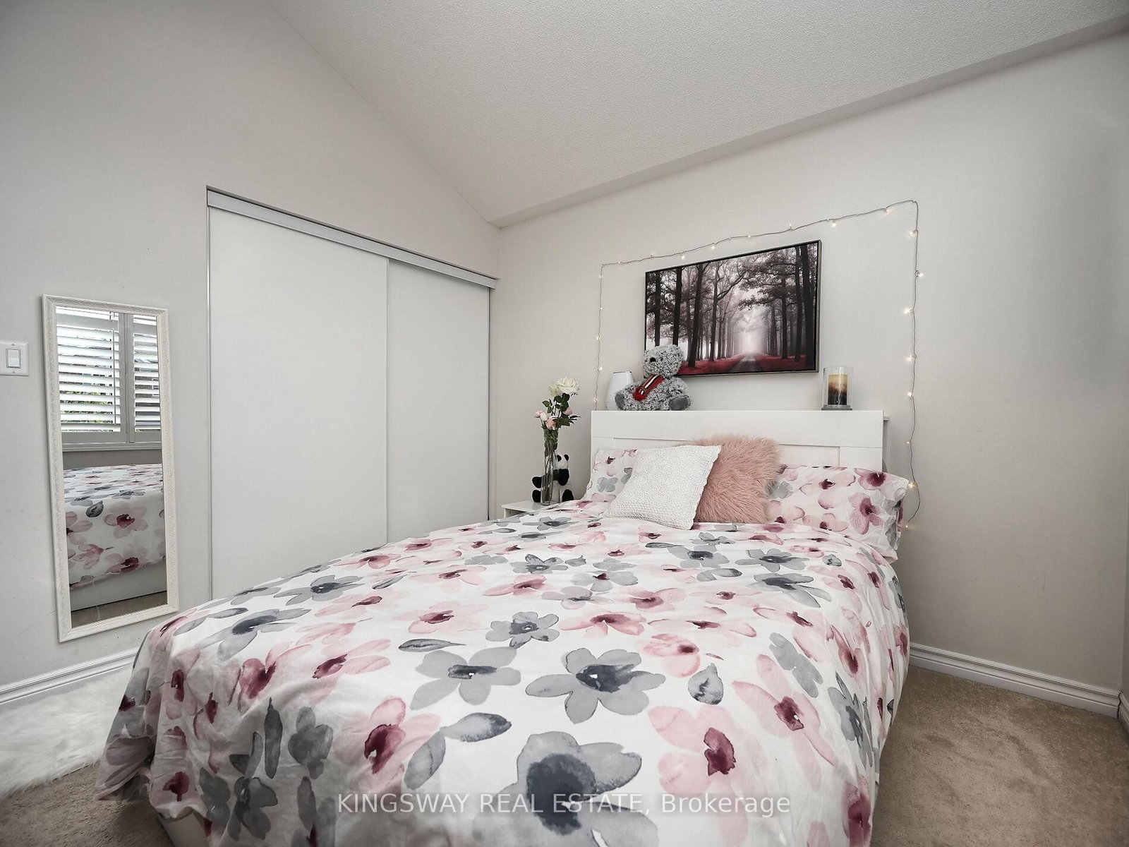 Detached House for sale at 620 LANGHOLM Street, Milton, Ontario, L9T 8Z8 - Coates - MLS: W12921502