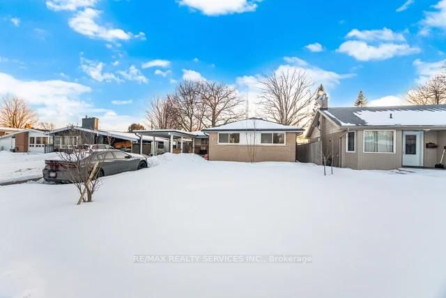 15 Langwith Crt, Brampton, L6Y 1Z9 | Image 2