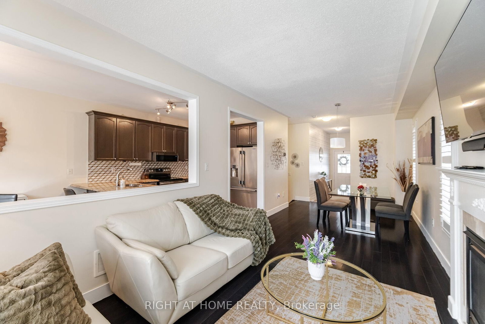 Detached House for sale at 14 Duffel Crescent, Halton Hills, Ontario, L7G 0H7 - Georgetown - MLS: W12921748