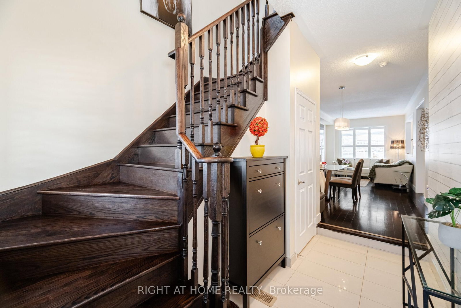 Detached House for sale at 14 Duffel Crescent, Halton Hills, Ontario, L7G 0H7 - Georgetown - MLS: W12921748