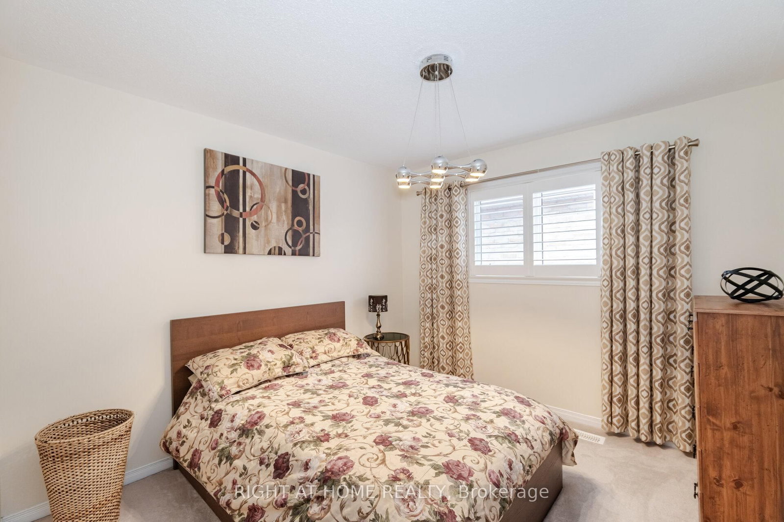 Detached House for sale at 14 Duffel Crescent, Halton Hills, Ontario, L7G 0H7 - Georgetown - MLS: W12921748