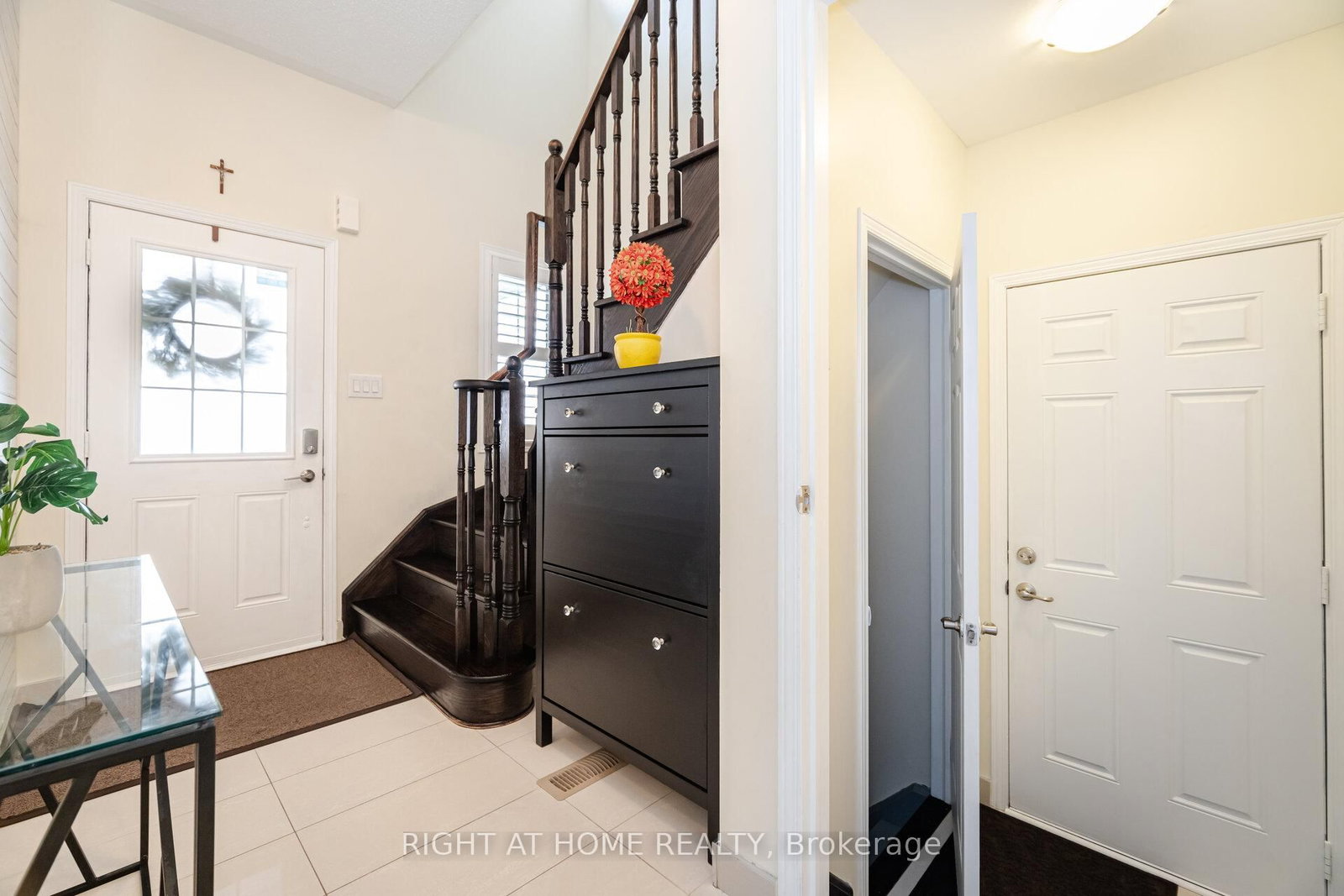 Detached House for sale at 14 Duffel Crescent, Halton Hills, Ontario, L7G 0H7 - Georgetown - MLS: W12921748