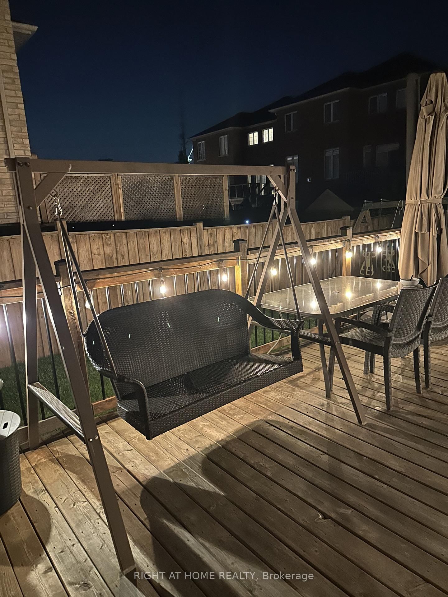 Detached House for sale at 14 Duffel Crescent, Halton Hills, Ontario, L7G 0H7 - Georgetown - MLS: W12921748