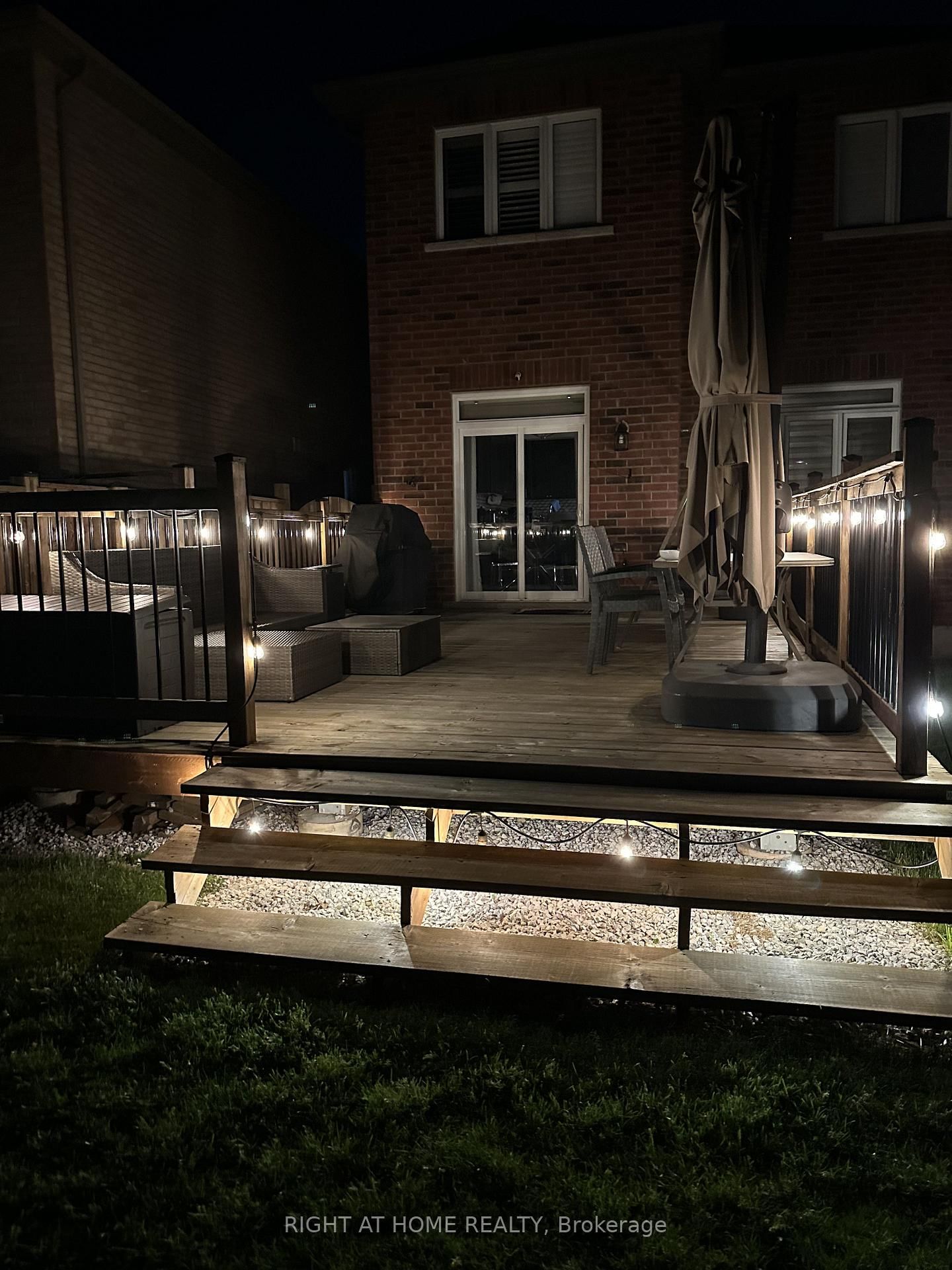 Detached House for sale at 14 Duffel Crescent, Halton Hills, Ontario, L7G 0H7 - Georgetown - MLS: W12921748