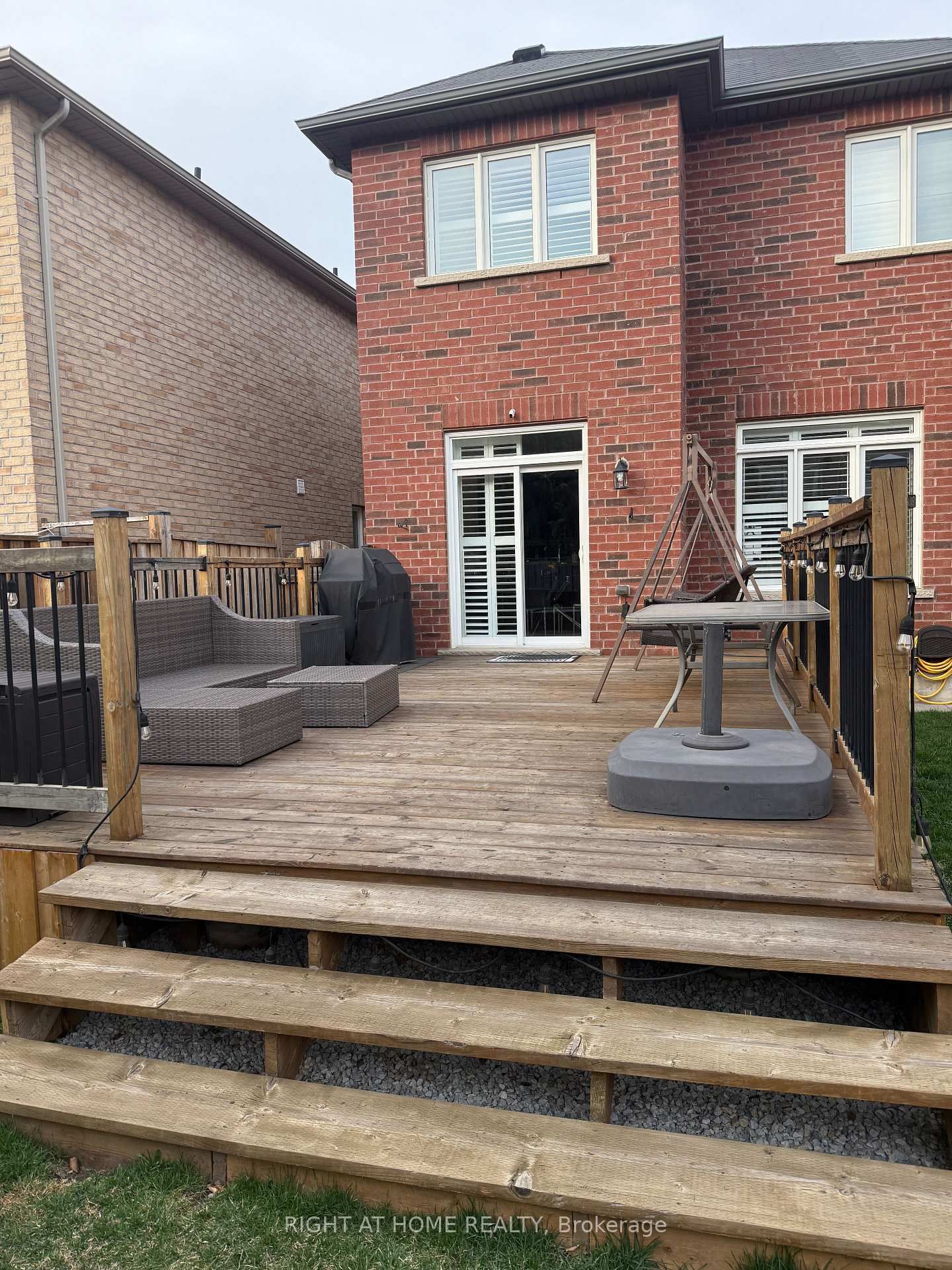 Detached House for sale at 14 Duffel Crescent, Halton Hills, Ontario, L7G 0H7 - Georgetown - MLS: W12921748