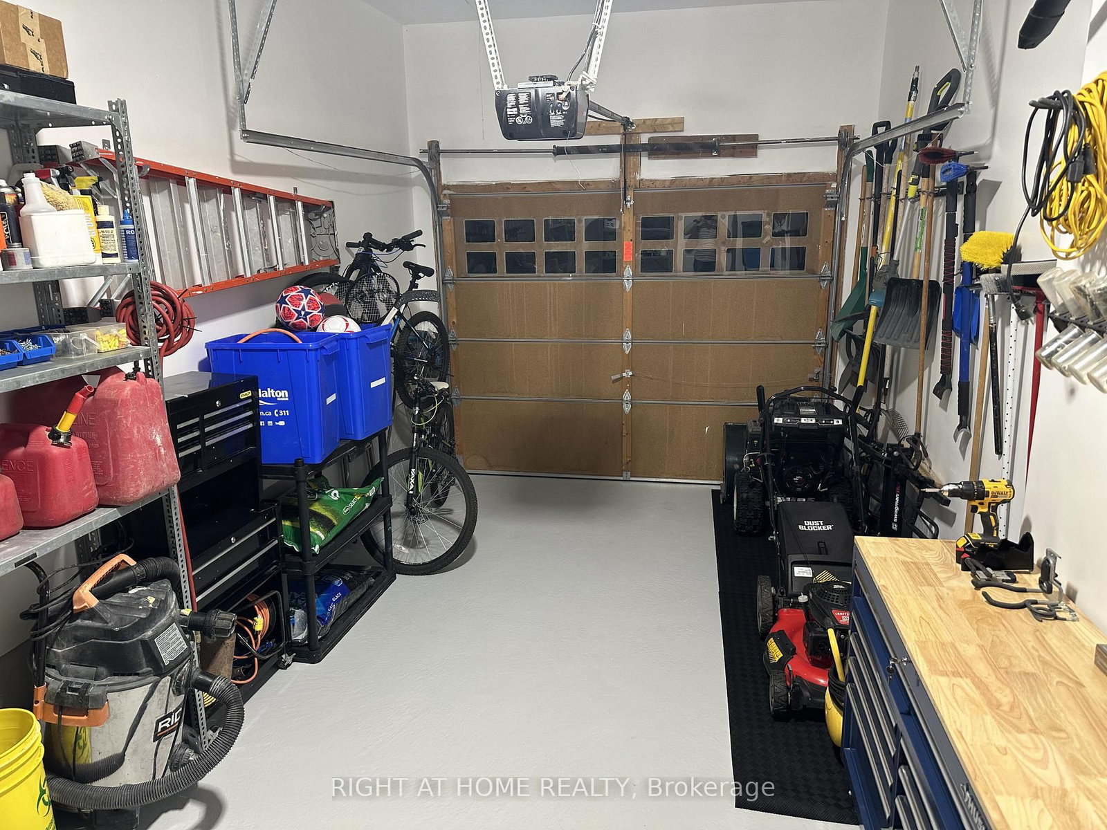 Detached House for sale at 14 Duffel Crescent, Halton Hills, Ontario, L7G 0H7 - Georgetown - MLS: W12921748