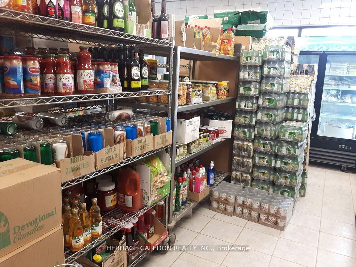 5 McMurchy Avenue N, Unit 4 & 5 - Photo 3