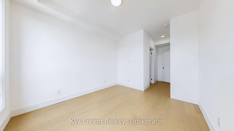 101 - 33 Kirknewton Rd, Toronto, M6E 3X9 | Image 3