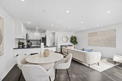 2-bed Townhouse, Condo · 1055 Dundas St