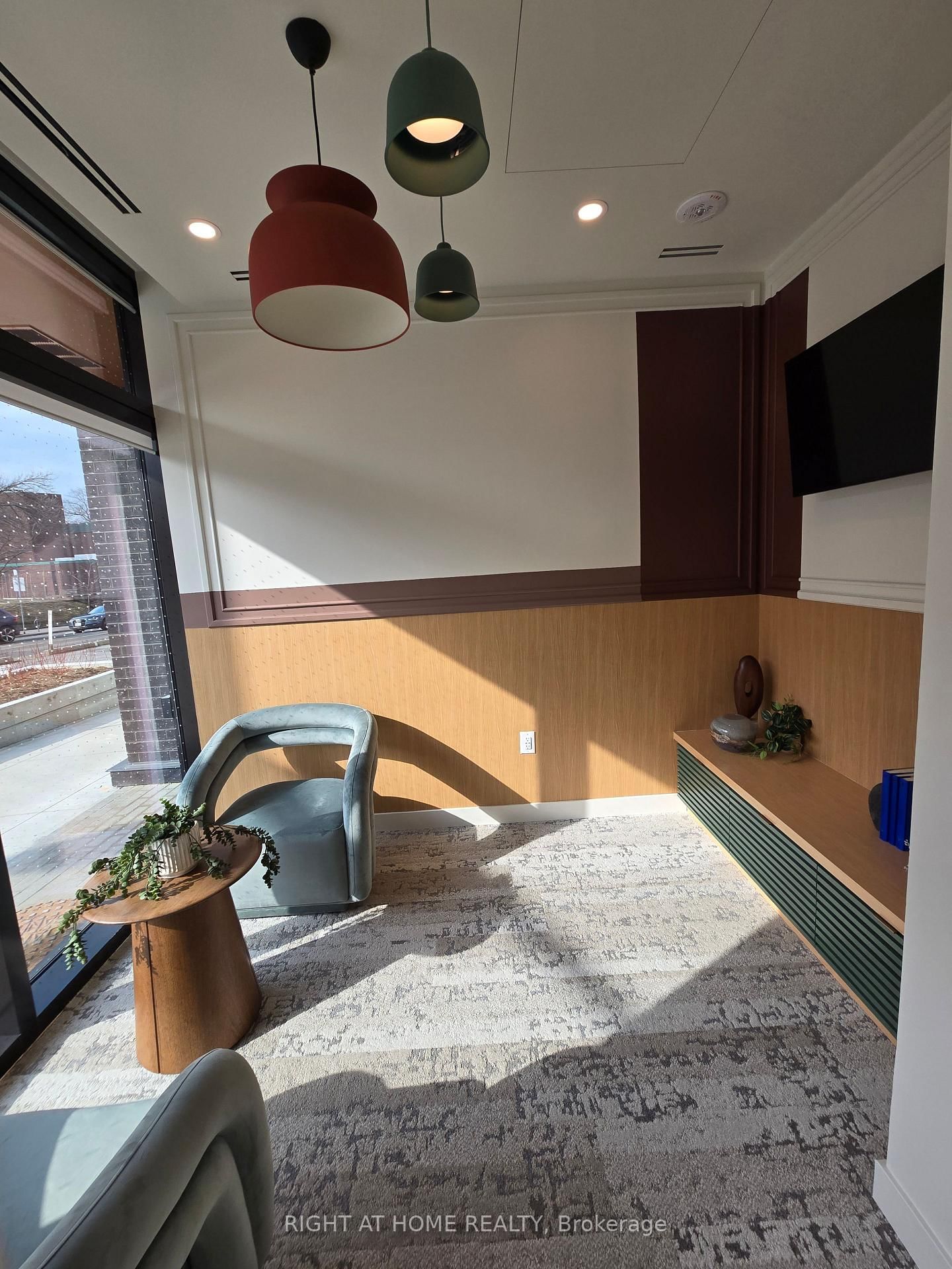 1660 Bloor Street W, Unit 808 - Photo 20