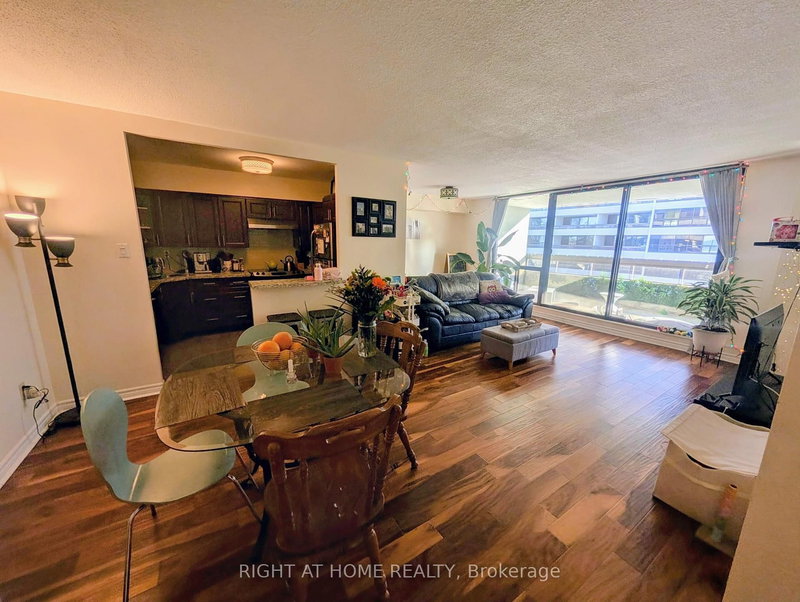 607 - 80 Quebec Ave, Toronto, M6P 4B7 | Image 3