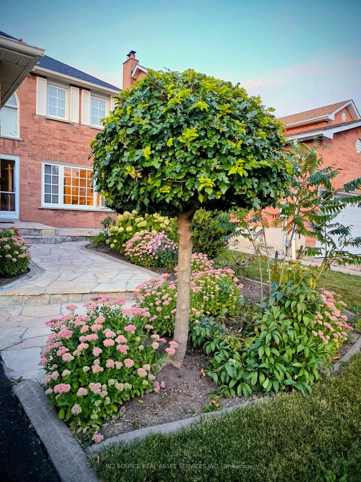 Detached House for sale at 20 Plover Place, Brampton, Ontario, L6W 4C5 - Fletcher's Creek South - MLS: W12922424