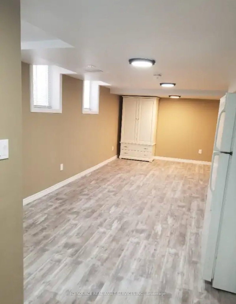 20 Plover Pl, Brampton, L6W 4C5 | Image 3