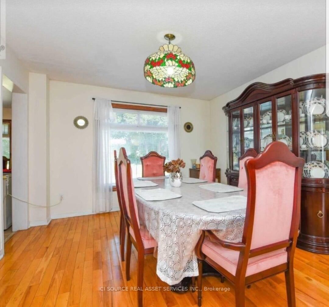 Detached House for sale at 20 Plover Place, Brampton, Ontario, L6W 4C5 - Fletcher's Creek South - MLS: W12922424