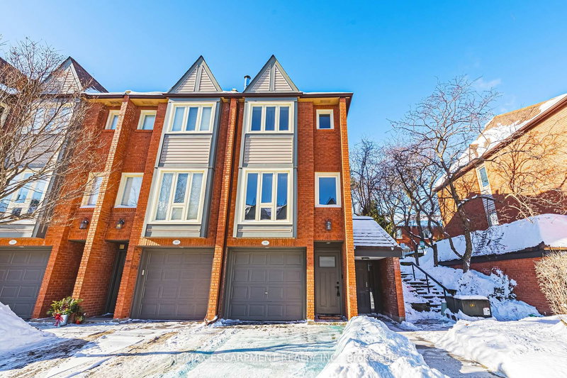 101 - 895 Maple Ave, Burlington, L7S 2H7 | Image 2