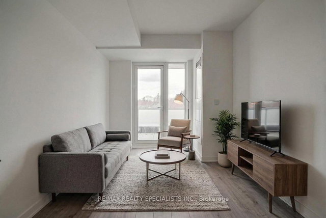 207 - 215 Lakeshore Road W