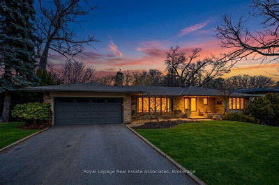 1561 Pinetree Cres | Mississauga | Image