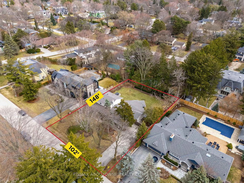 1268 Hillhurst Rd, Oakville, L6J 1X4 | Image 3