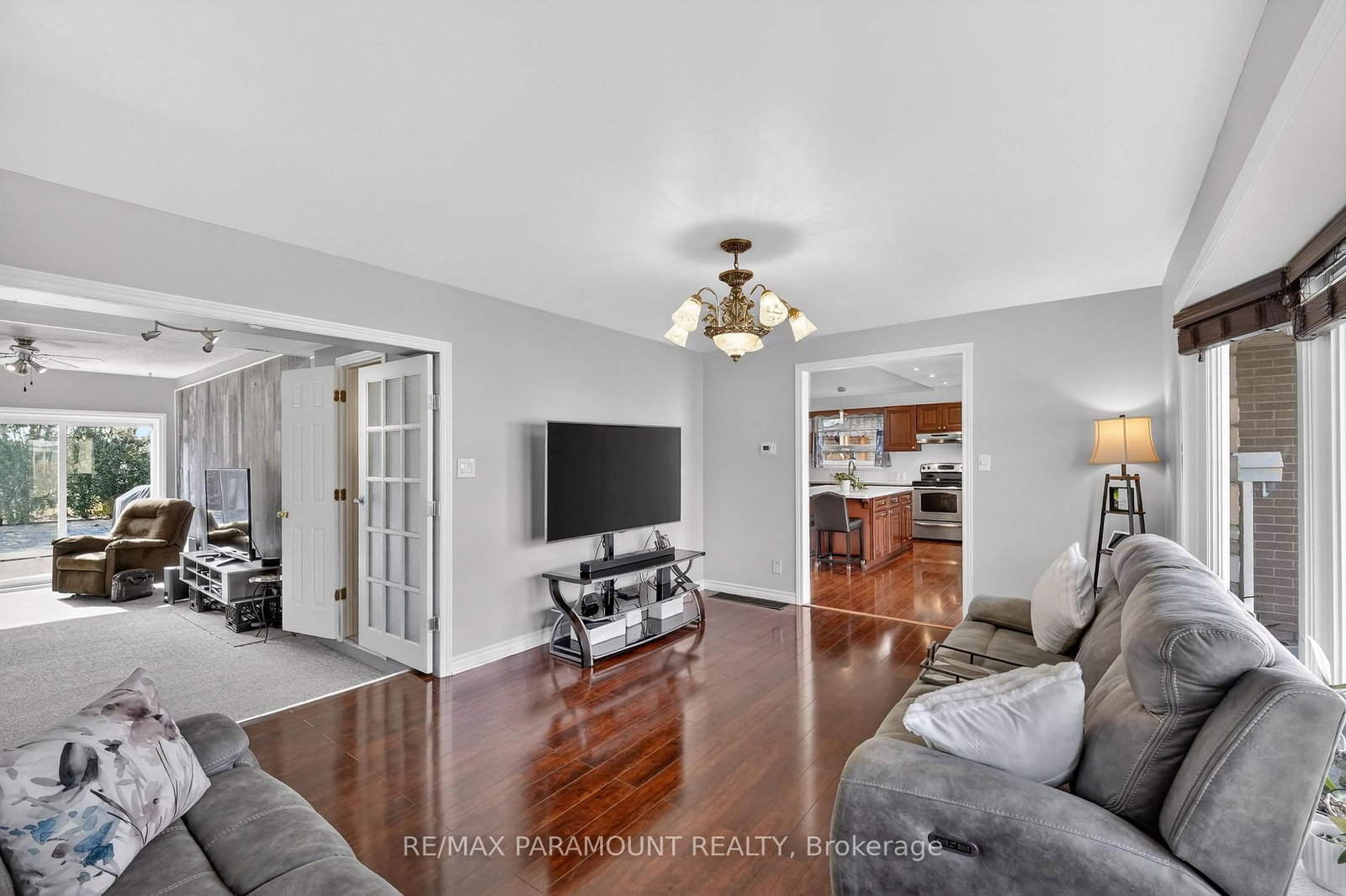 Detached House for sale at 5 Cavendish Crescent, Brampton, Ontario, L6T 1Z3 - Avondale - MLS: W12922956