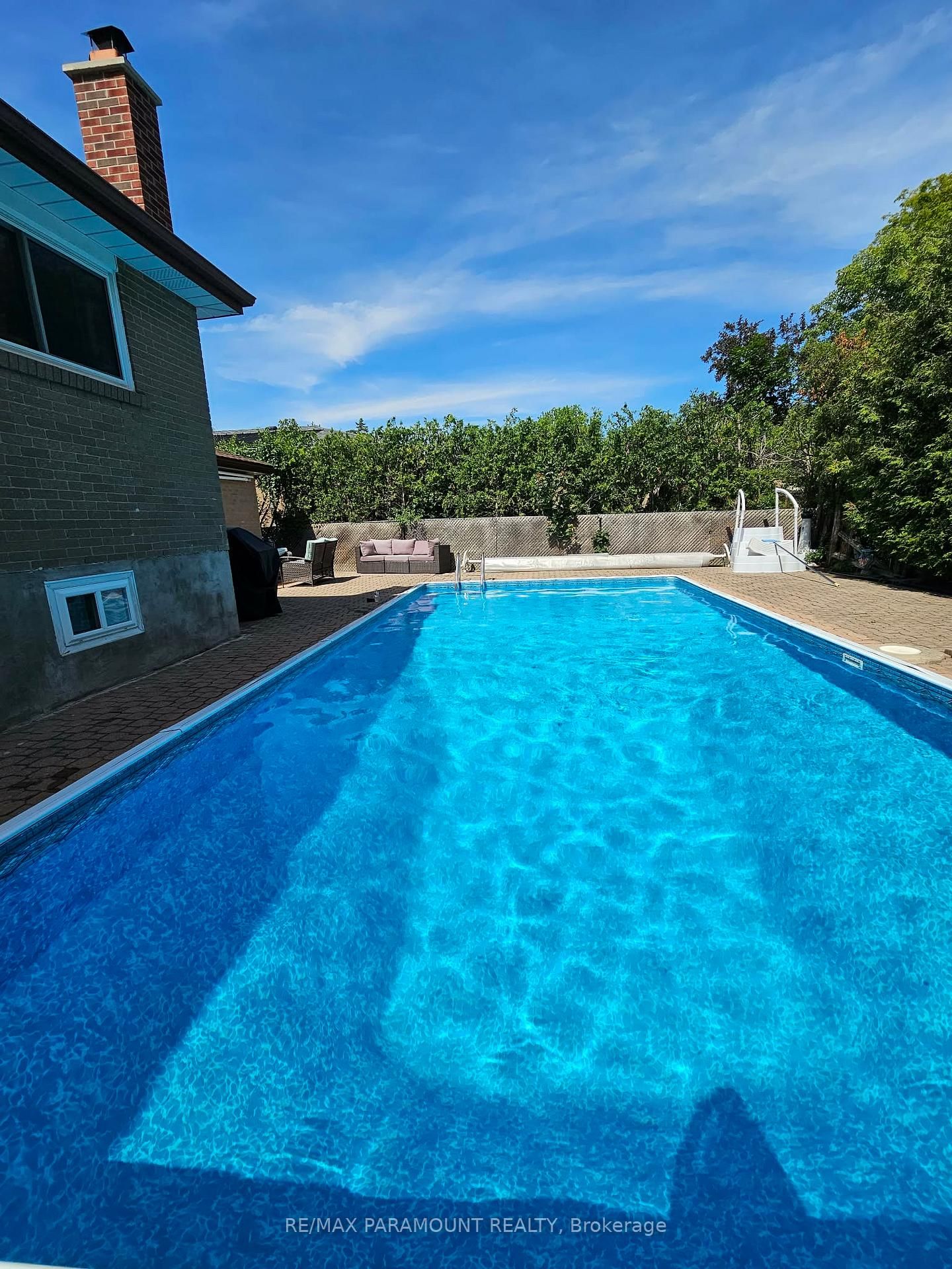 Detached House for sale at 5 Cavendish Crescent, Brampton, Ontario, L6T 1Z3 - Avondale - MLS: W12922956