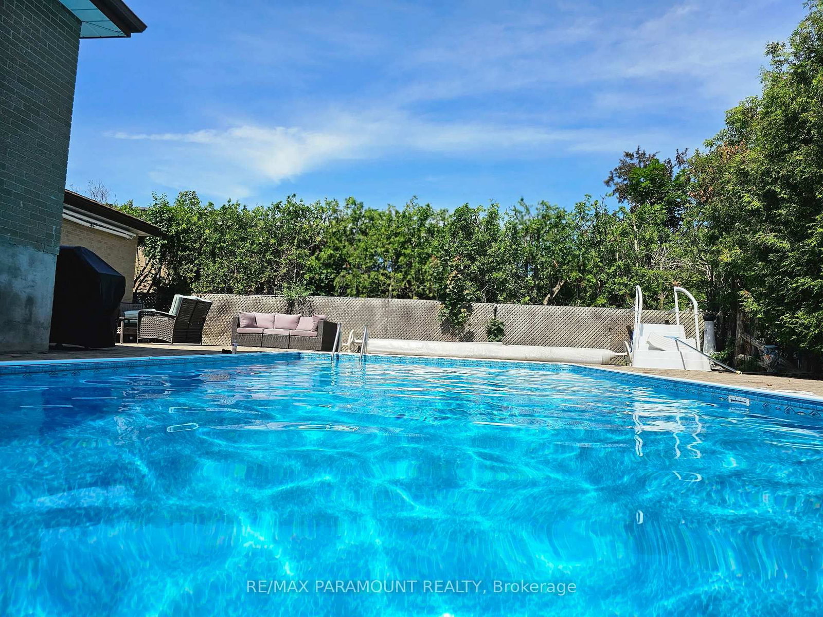 Detached House for sale at 5 Cavendish Crescent, Brampton, Ontario, L6T 1Z3 - Avondale - MLS: W12922956