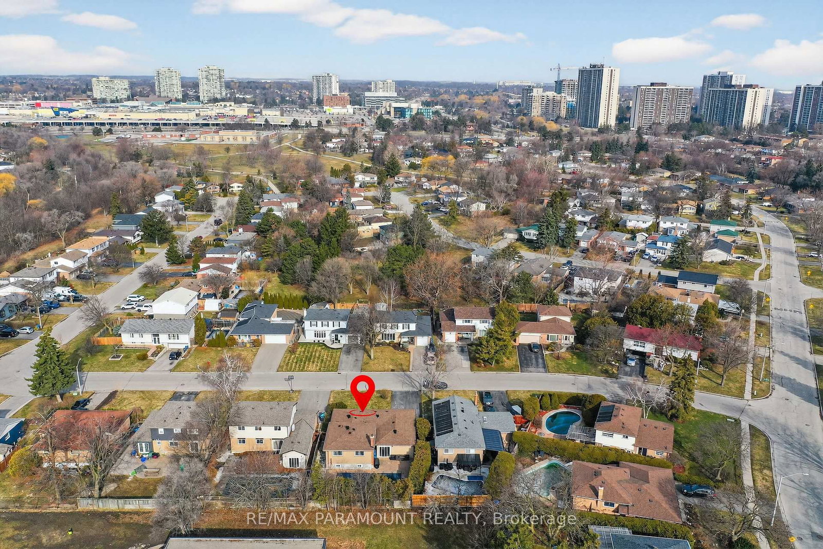 Detached House for sale at 5 Cavendish Crescent, Brampton, Ontario, L6T 1Z3 - Avondale - MLS: W12922956