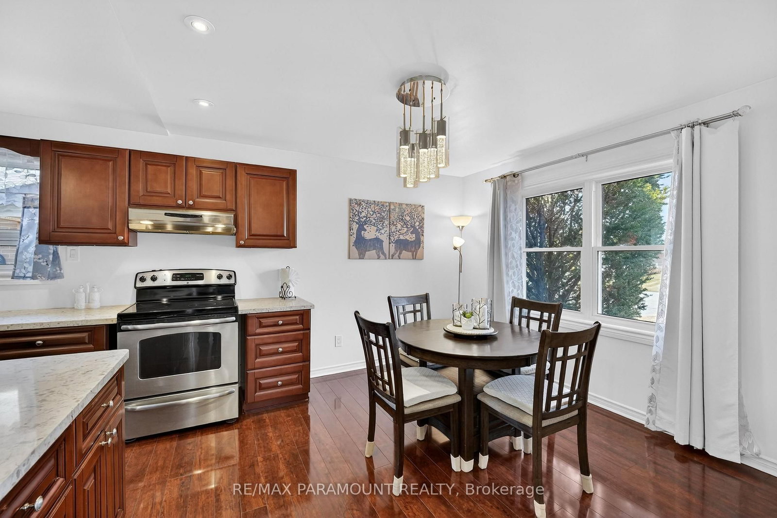 Detached House for sale at 5 Cavendish Crescent, Brampton, Ontario, L6T 1Z3 - Avondale - MLS: W12922956