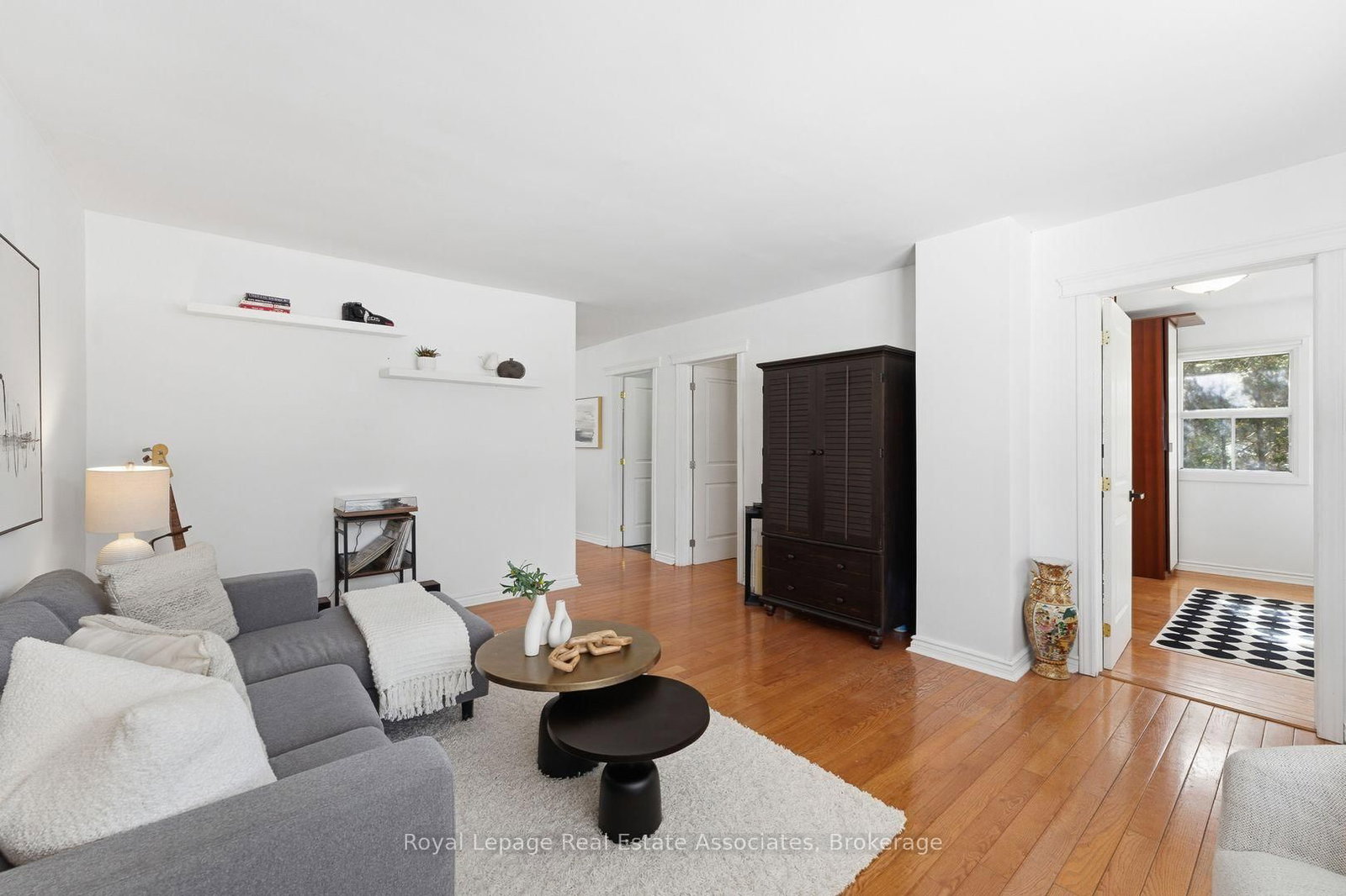 Detached House for sale at 708 Montbeck Crescent, Mississauga, Ontario, L5G 1P3 - Lakeview - MLS: W12923038