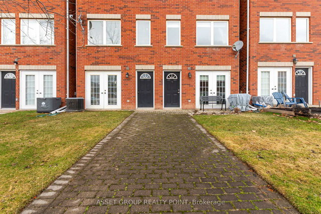 33 - 1751 Lampman Avenue