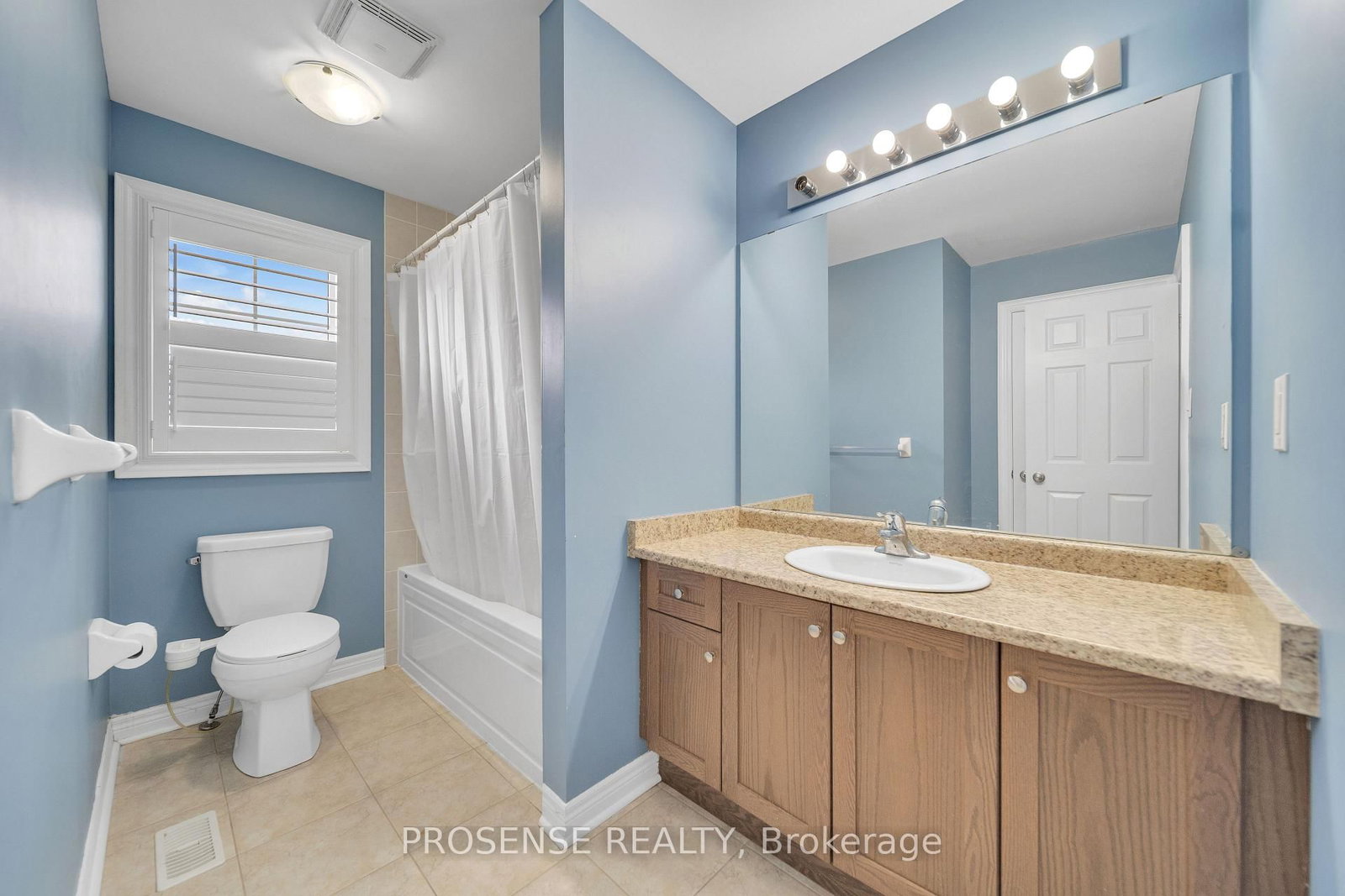 Detached House for sale at 2 Timbercove Road, Brampton, Ontario, L6Y 0W9 - Credit Valley - MLS: W12923376