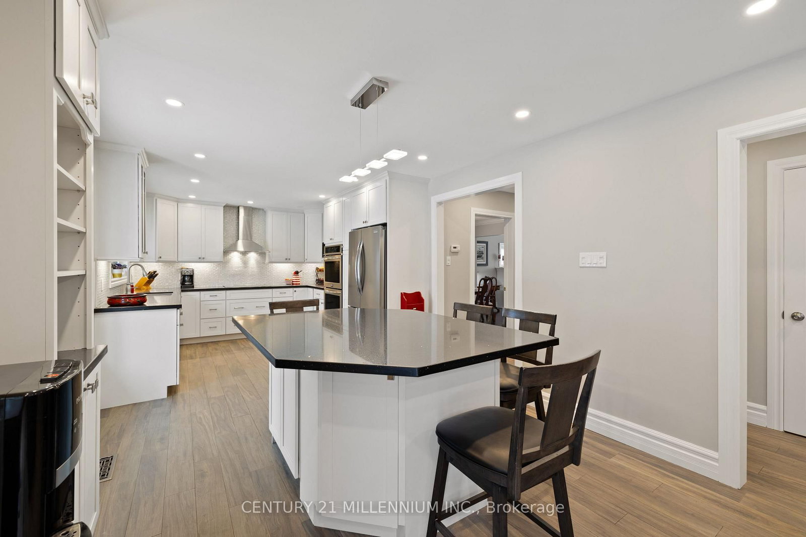 Detached House for sale at 4 Marchmount Crescent, Brampton, Ontario, L6S 2S9 - Central Park - MLS: W12923400