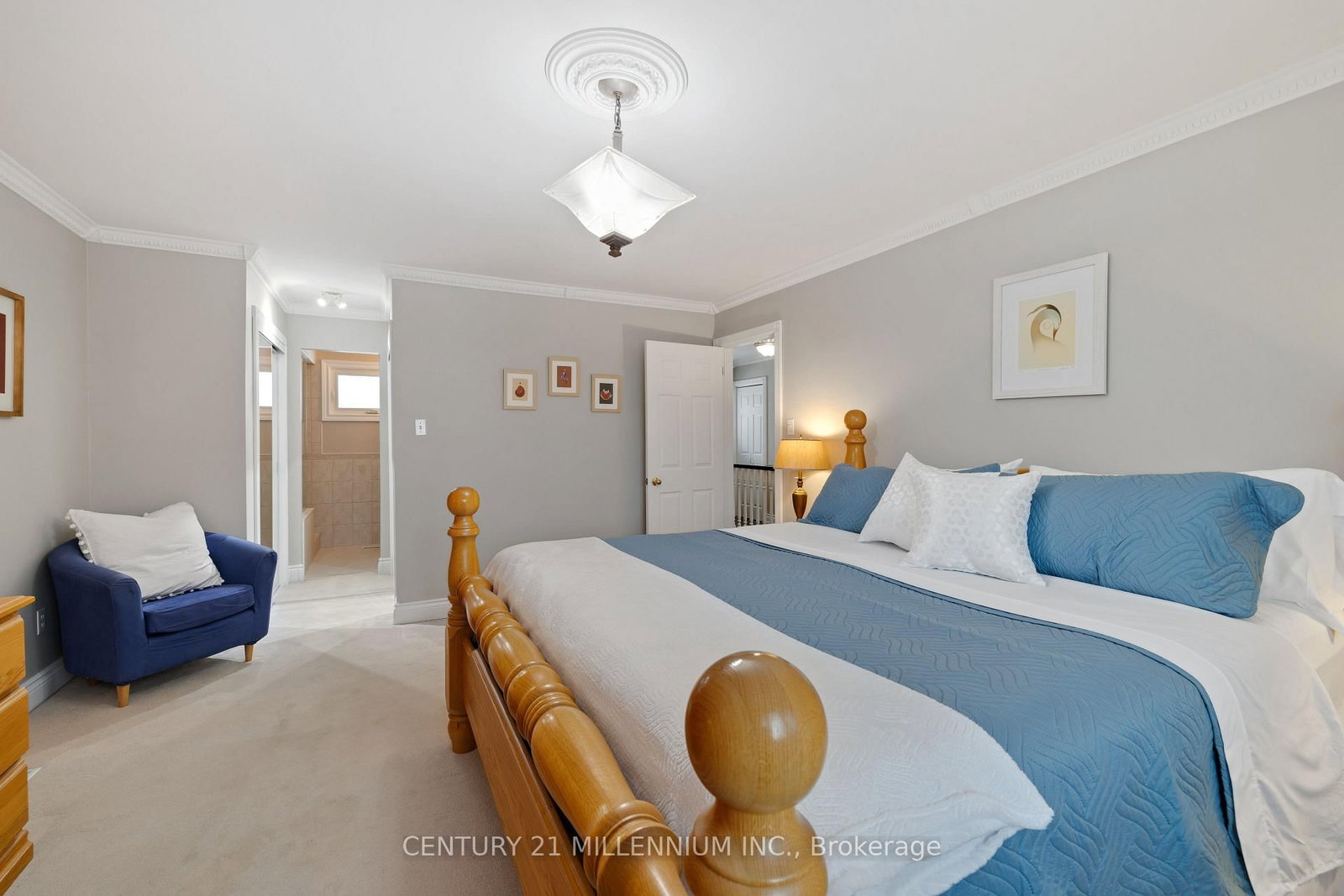 Detached House for sale at 4 Marchmount Crescent, Brampton, Ontario, L6S 2S9 - Central Park - MLS: W12923400