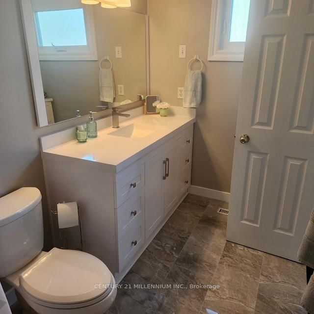 Detached House for sale at 4 Marchmount Crescent, Brampton, Ontario, L6S 2S9 - Central Park - MLS: W12923400