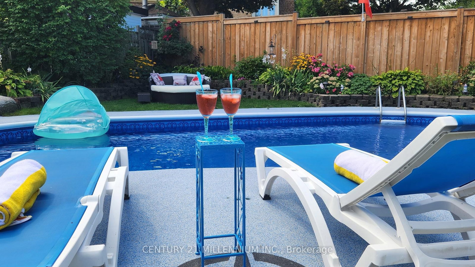 Detached House for sale at 4 Marchmount Crescent, Brampton, Ontario, L6S 2S9 - Central Park - MLS: W12923400