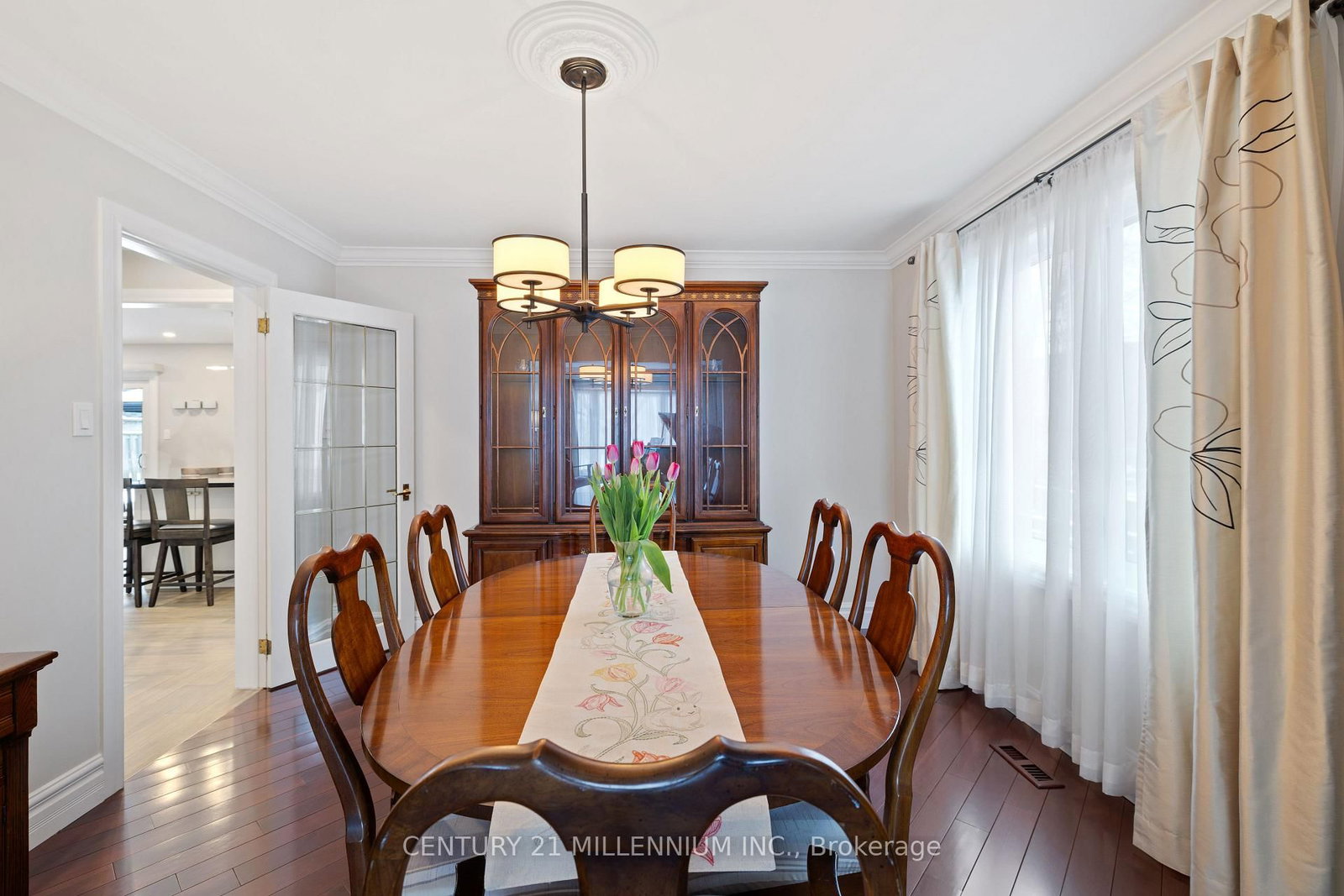 Detached House for sale at 4 Marchmount Crescent, Brampton, Ontario, L6S 2S9 - Central Park - MLS: W12923400