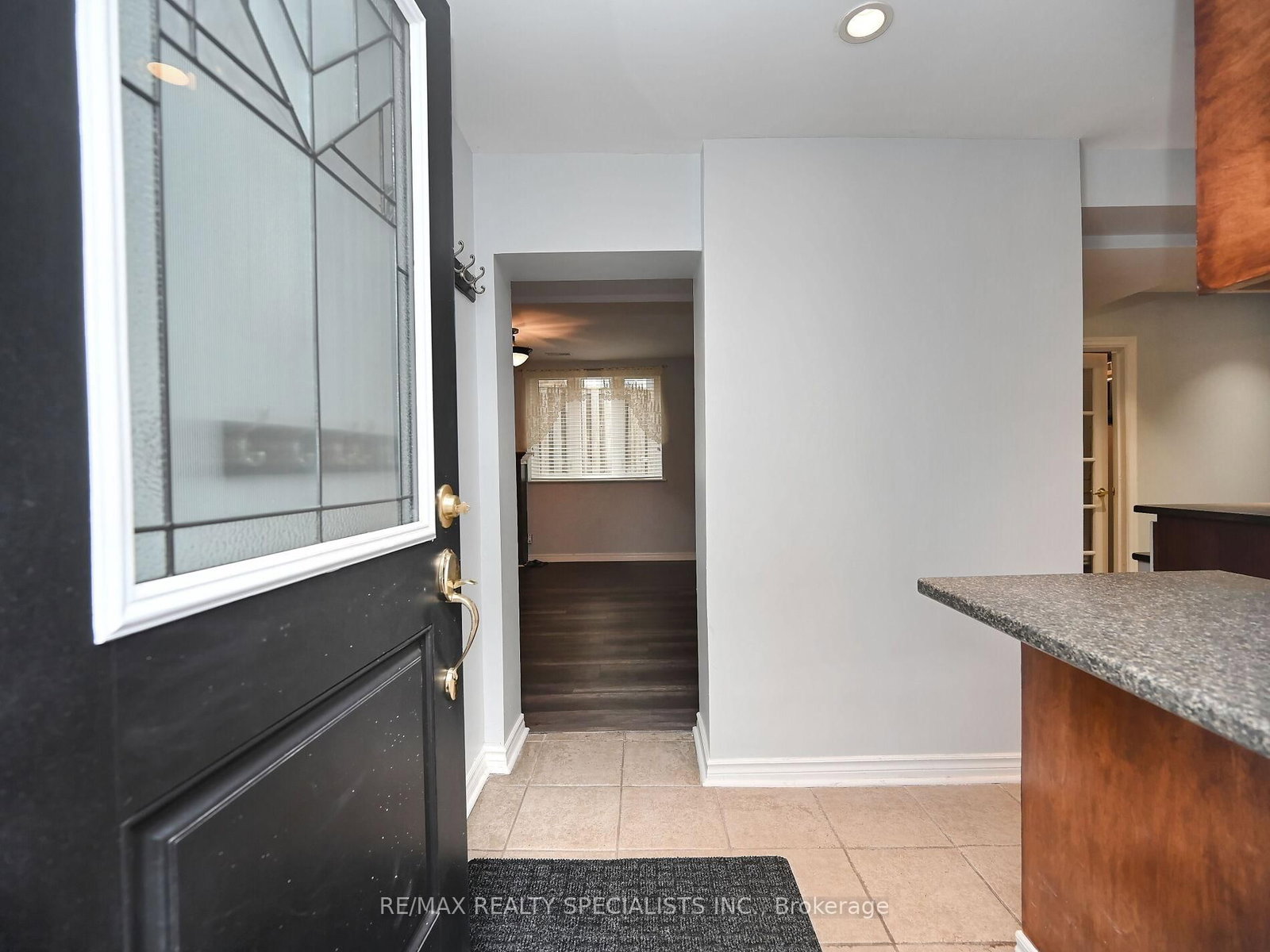 Detached House for sale at 12 Elizabeth Street, Brampton, Ontario, L6Y 1P8 - Downtown Brampton - MLS: W12923424