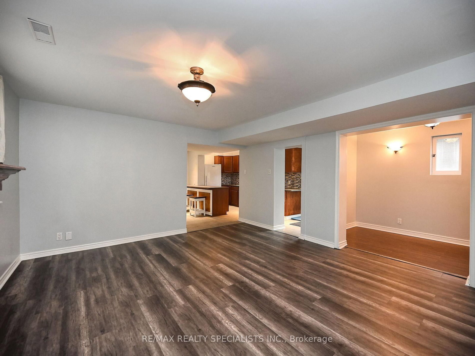 Detached House for sale at 12 Elizabeth Street, Brampton, Ontario, L6Y 1P8 - Downtown Brampton - MLS: W12923424