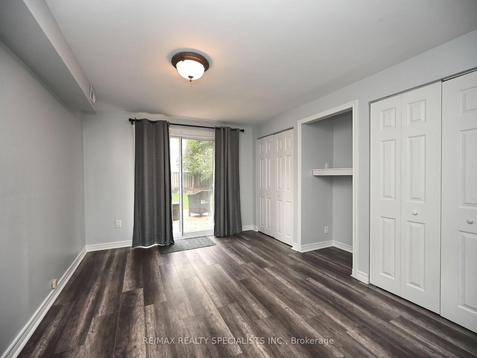 Detached House for sale at 12 Elizabeth Street, Brampton, Ontario, L6Y 1P8 - Downtown Brampton - MLS: W12923424