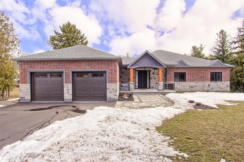 211 Pine Ave, Caledon, L7E 3S7 | Image 2