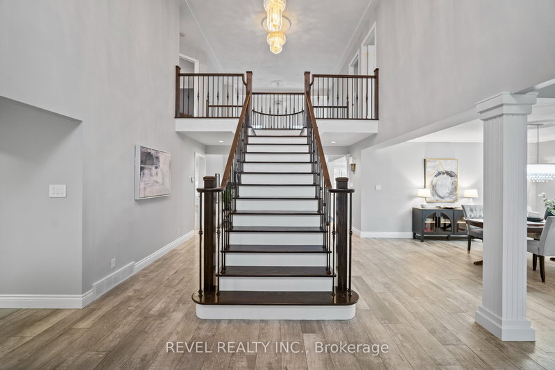 2255 Mohawk Tr, Milton, L0P 1B0 | Image 3