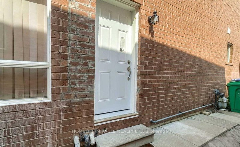 60 Studebaker Tr, Brampton, L7A 3A5 | Image 2