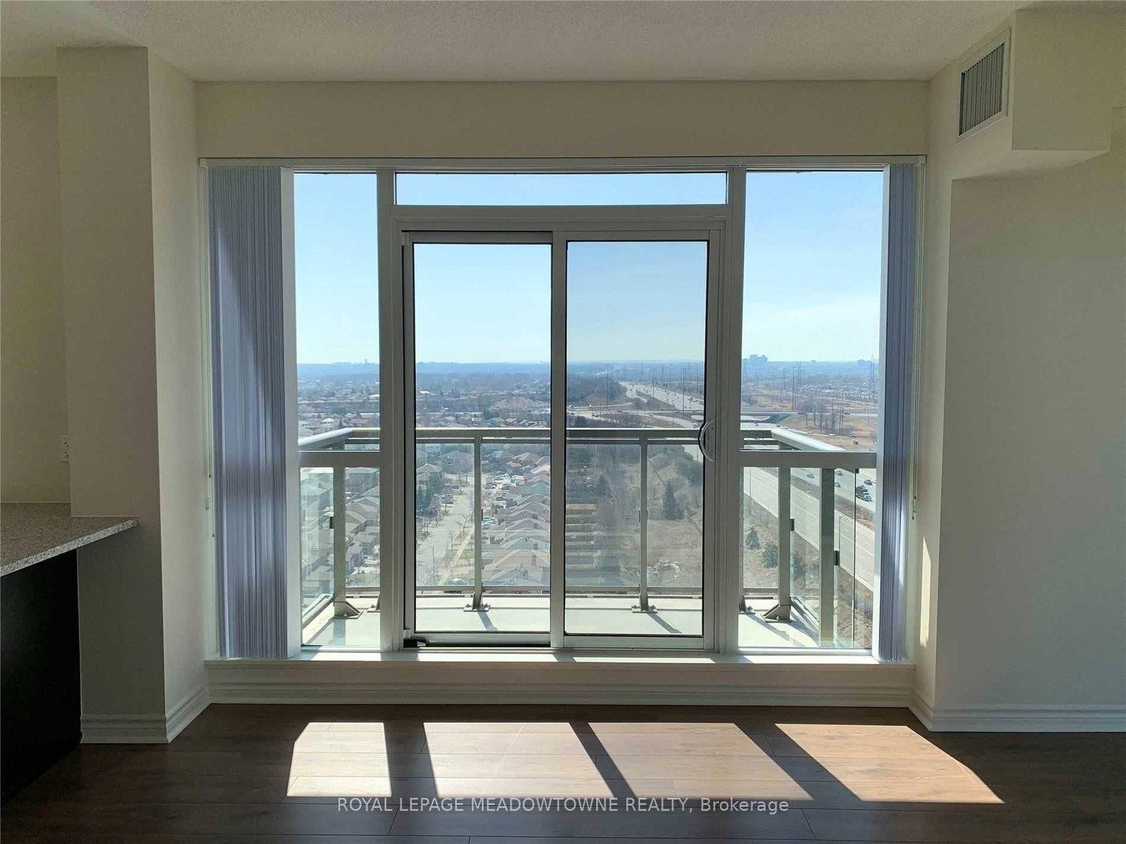 Condo for lease at 2016-349 Rathburn Road, Mississauga, Ontario, L5B 0G9 - Creditview - MLS: W12923942