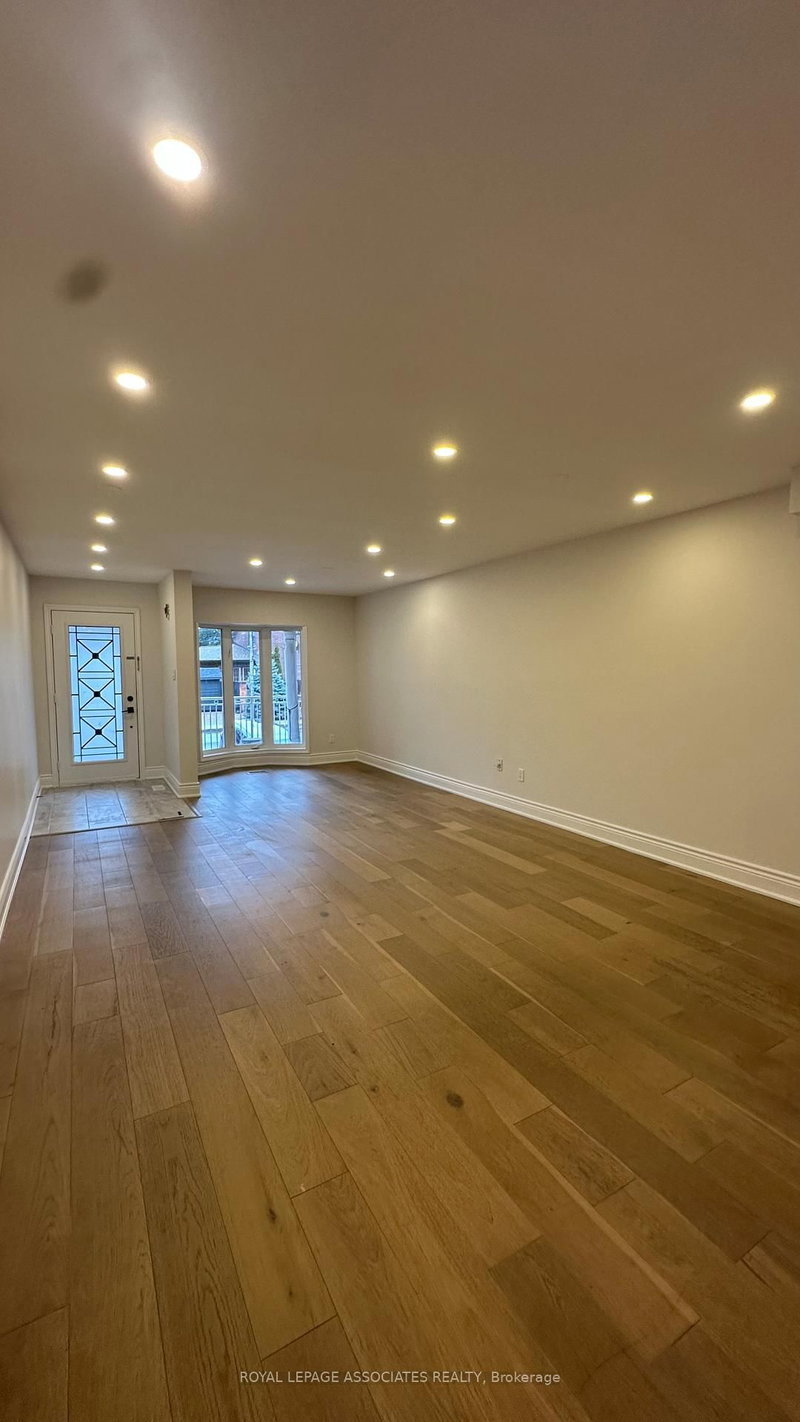 19 Church St, Toronto, M9N 1M4 | Image 2