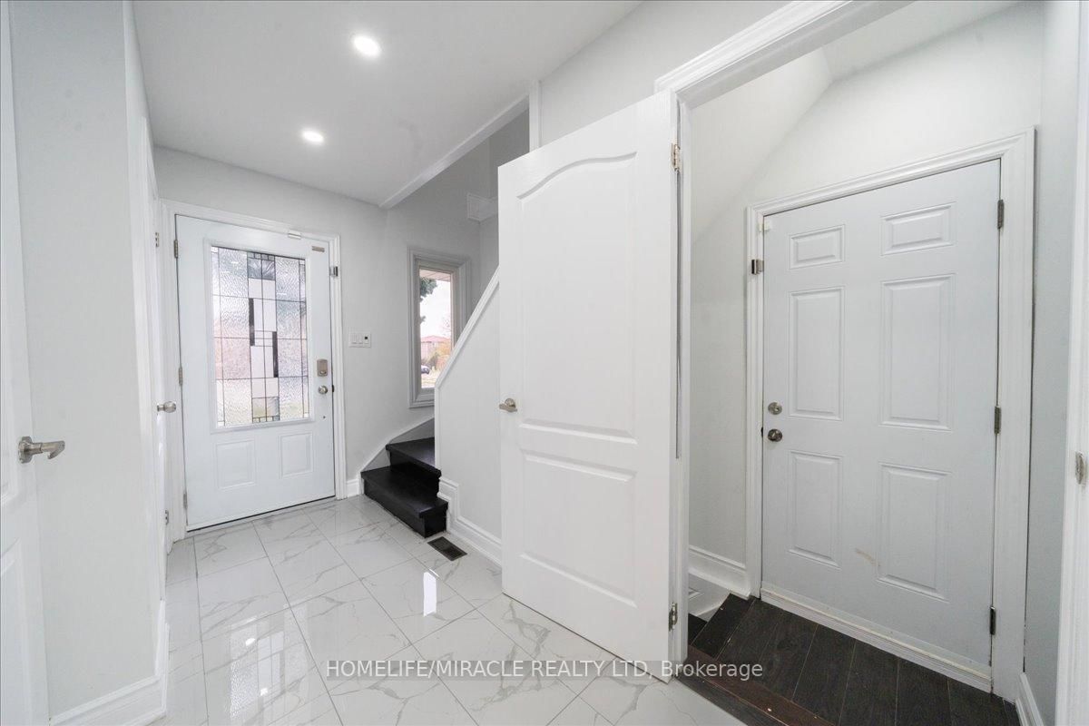 Detached House for sale at 47 Martindale Crescent, Brampton, Ontario, L6X 2V7 - Brampton West - MLS: W12924140