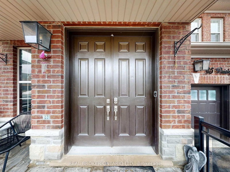 65 Paisley Green Ave, Caledon, L7C 3S1 | Image 2